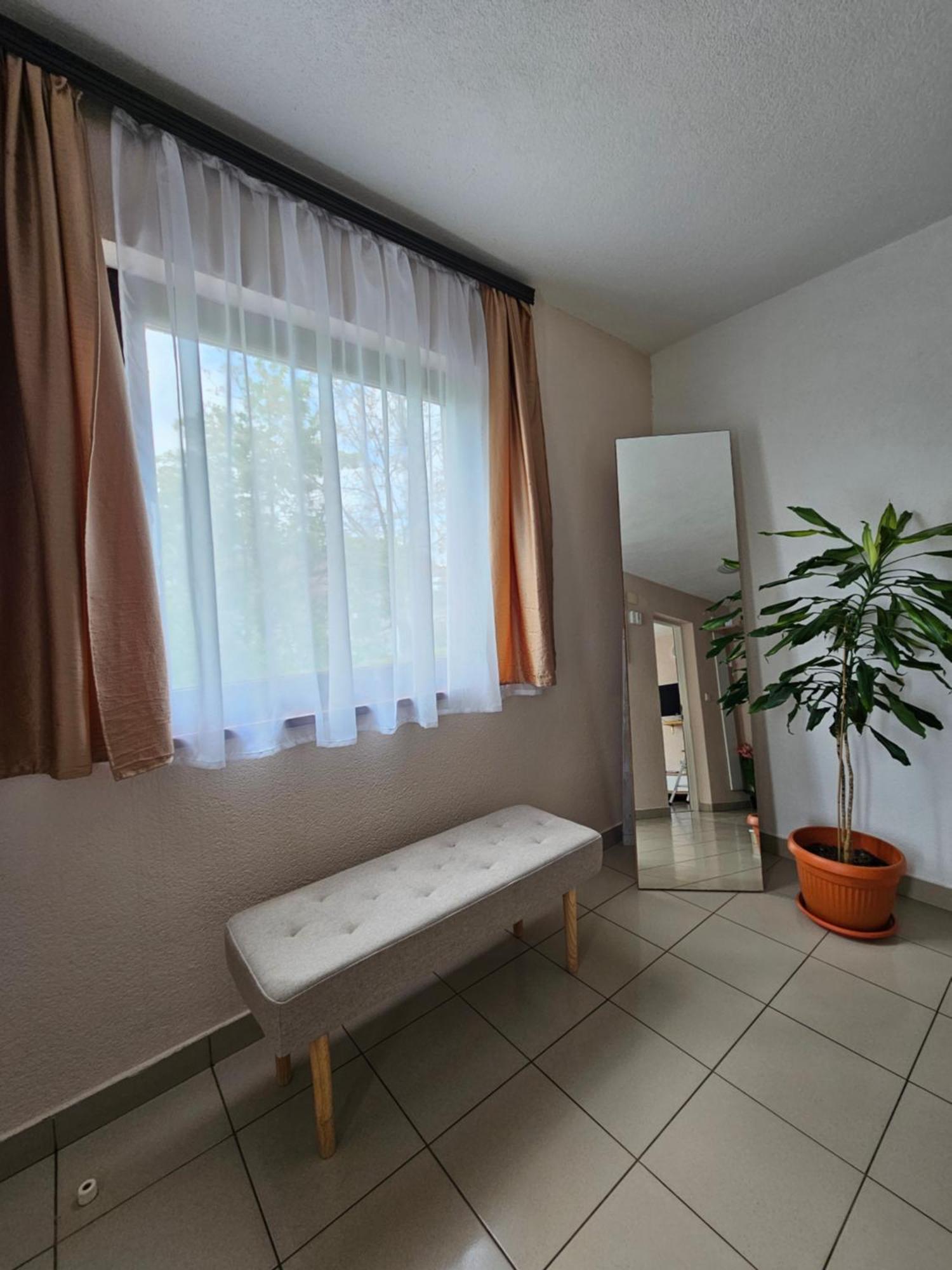 Apartments Luka Rakovica Exteriör bild